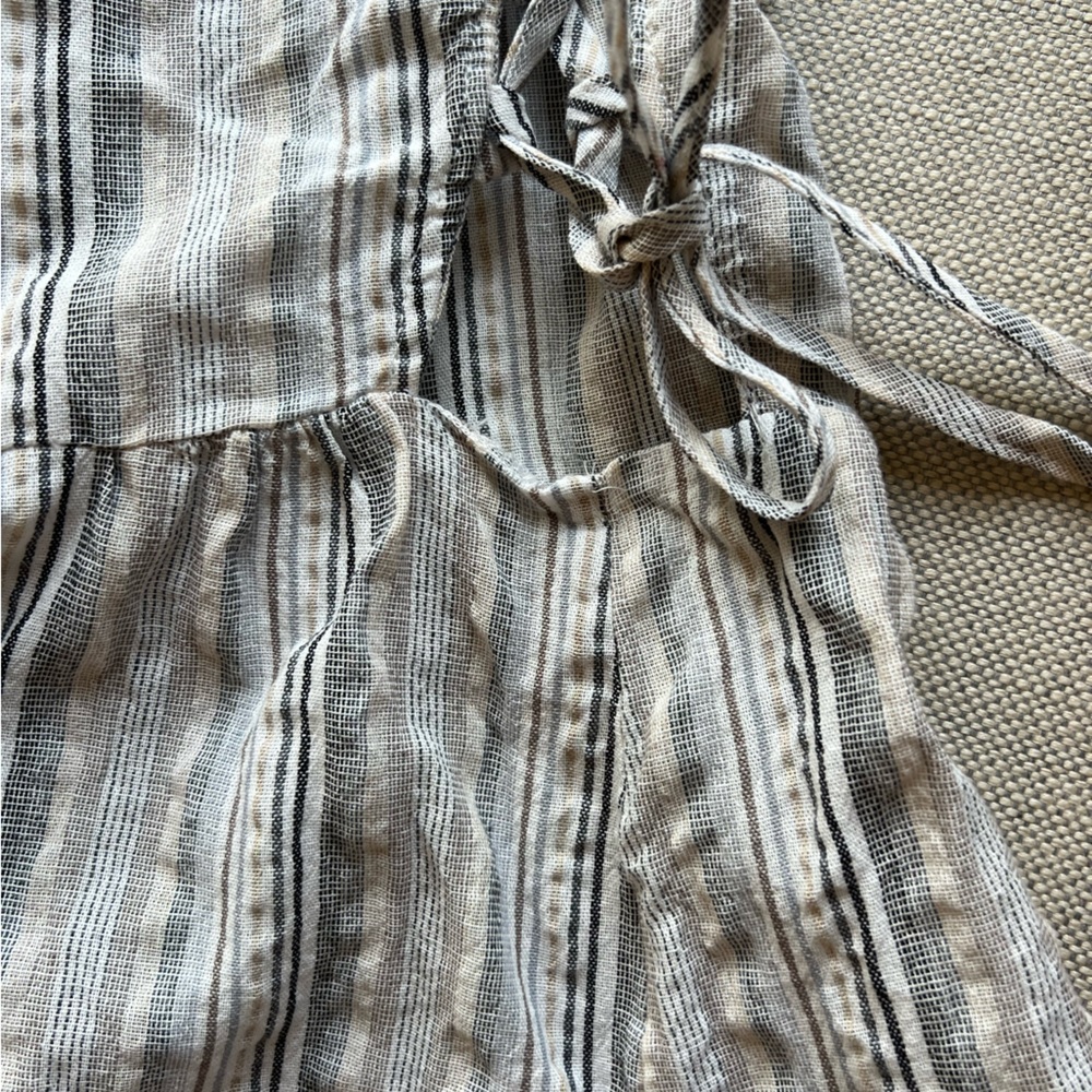 4our Dreamers, high neckline, zipper on the back and side ties